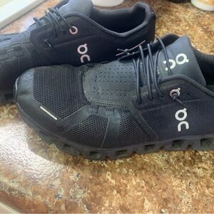 On Cloud Men's Black Athletic Shoes